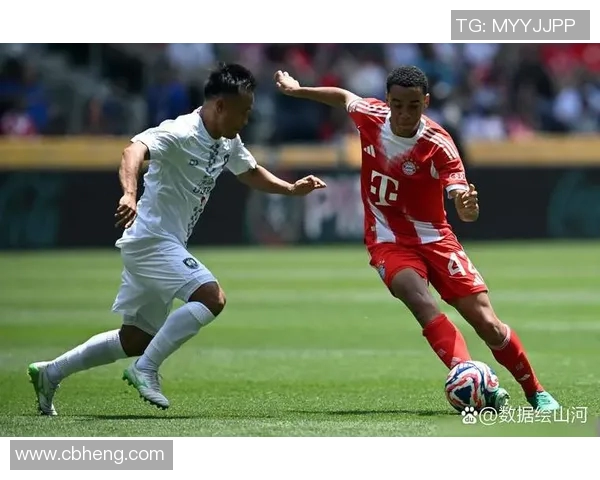 球星在足球场上精彩表现技艺展示激烈竞争与团队协作的完美融合